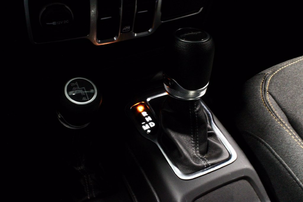 Used 2025 Jeep Gladiator Sport AWD/4WD image 30