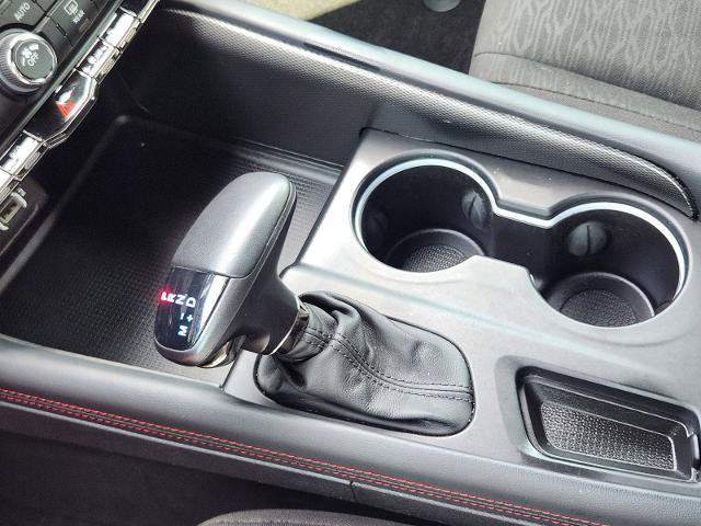 Used 2024 Dodge Durango GT w/ Blacktop Package RWD image 19