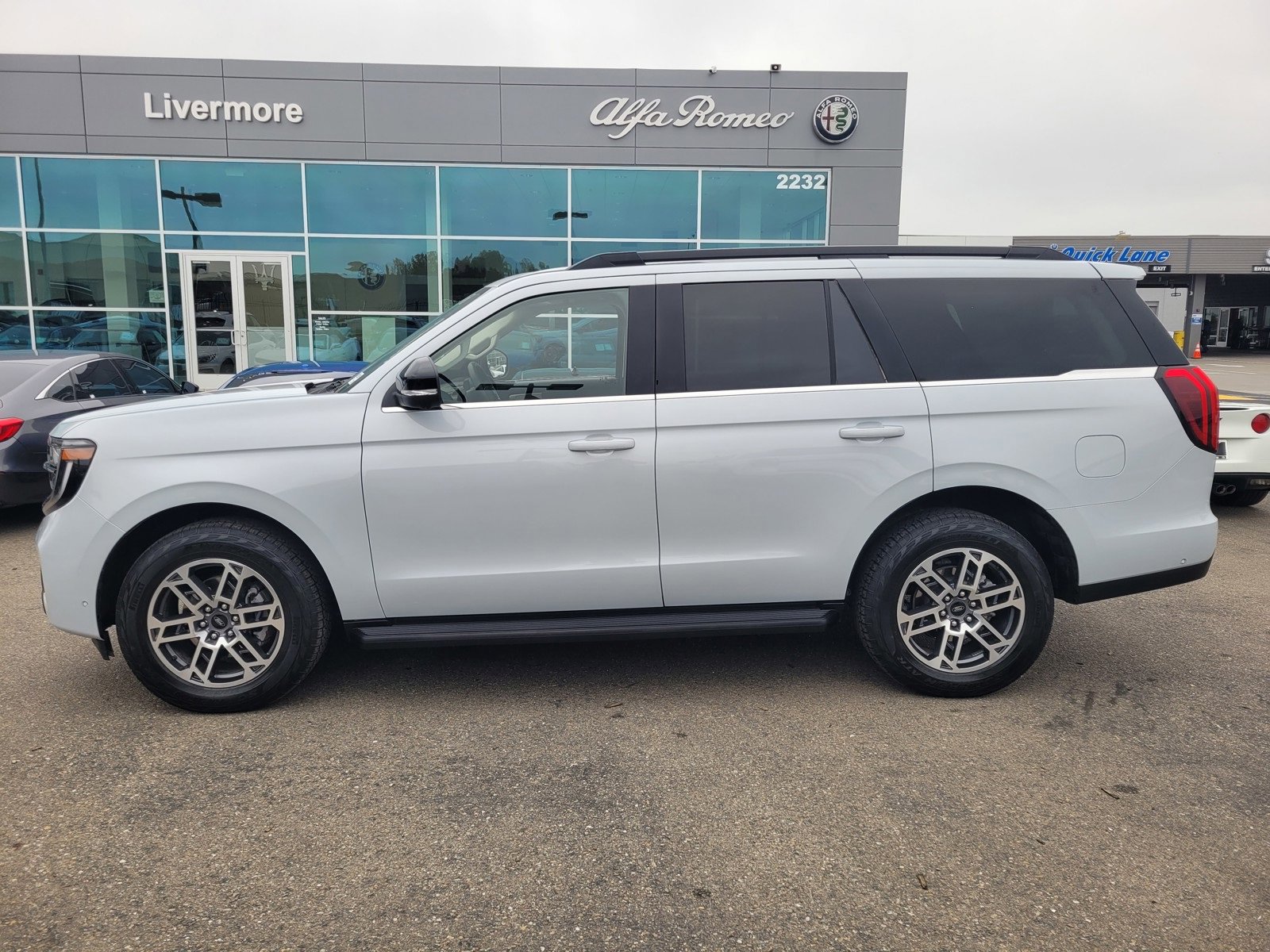 Certified 2025 Ford Expedition Active image 7