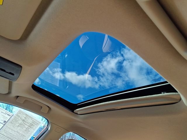 Used 2020 Nissan Sentra SV w/ SV Premium Package image 19