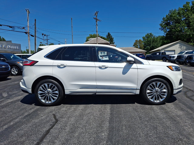 Certified 2022 Ford Edge Titanium w/ Equipment Group 301A AWD/4WD image 8