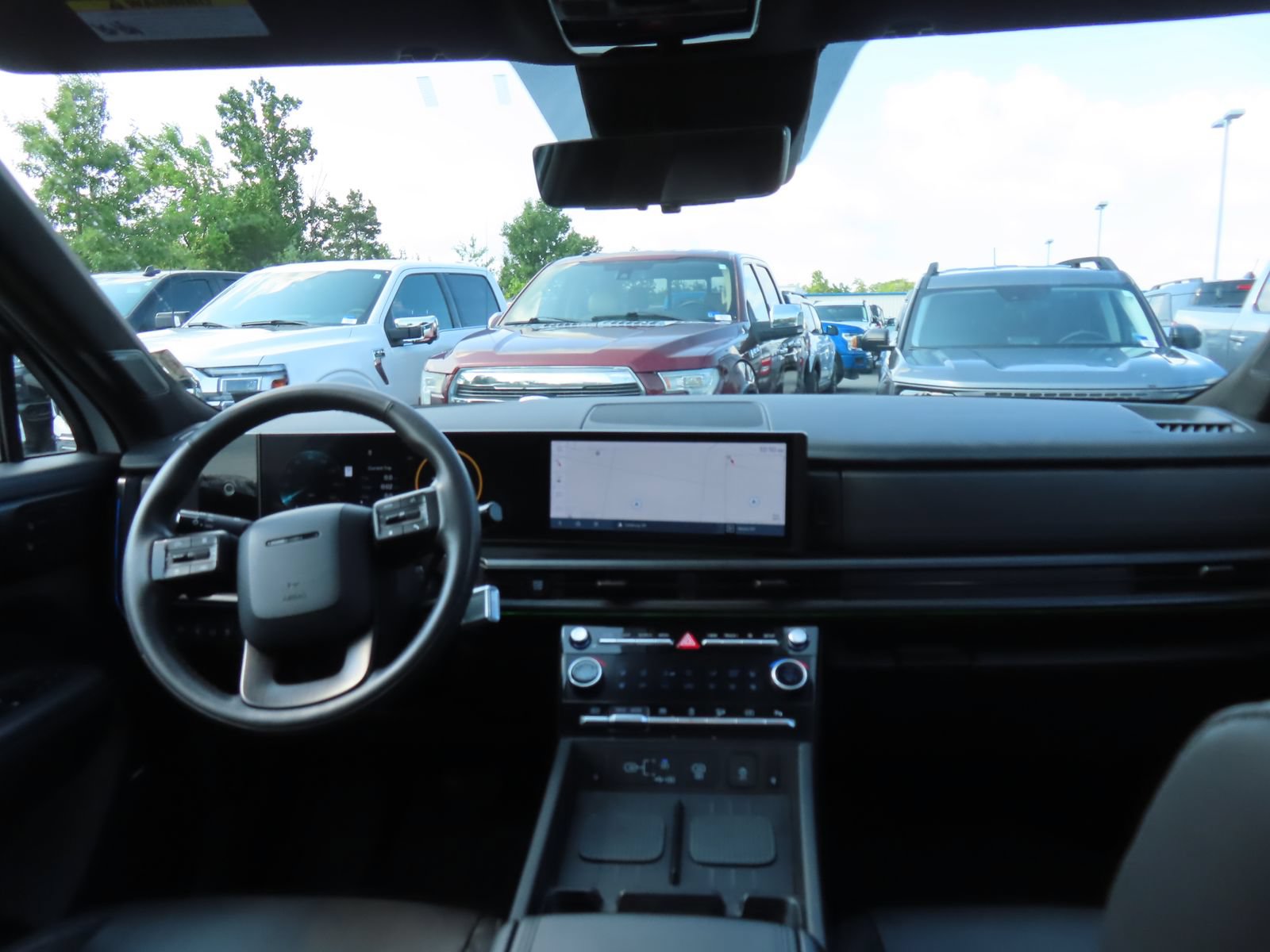 Used 2024 Hyundai Santa Fe Calligraphy AWD/4WD image 16