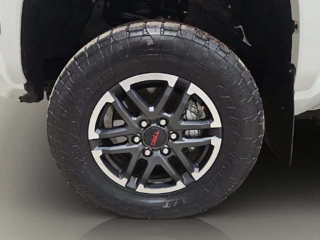 Used 2024 Toyota Tacoma TRD Sport AWD/4WD image 25