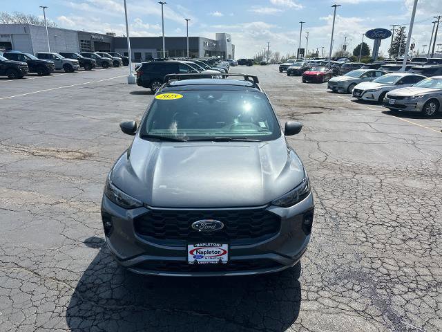 Certified 2025 Ford Escape ST-Line Elite w/ Premium Technology Package AWD/4WD image 10