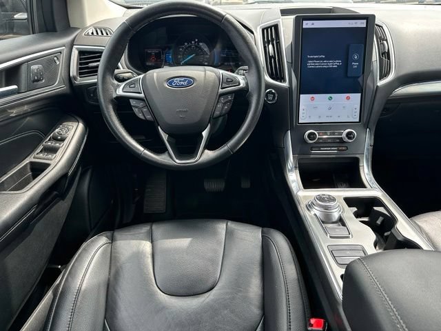 Certified 2022 Ford Edge Titanium AWD/4WD image 11