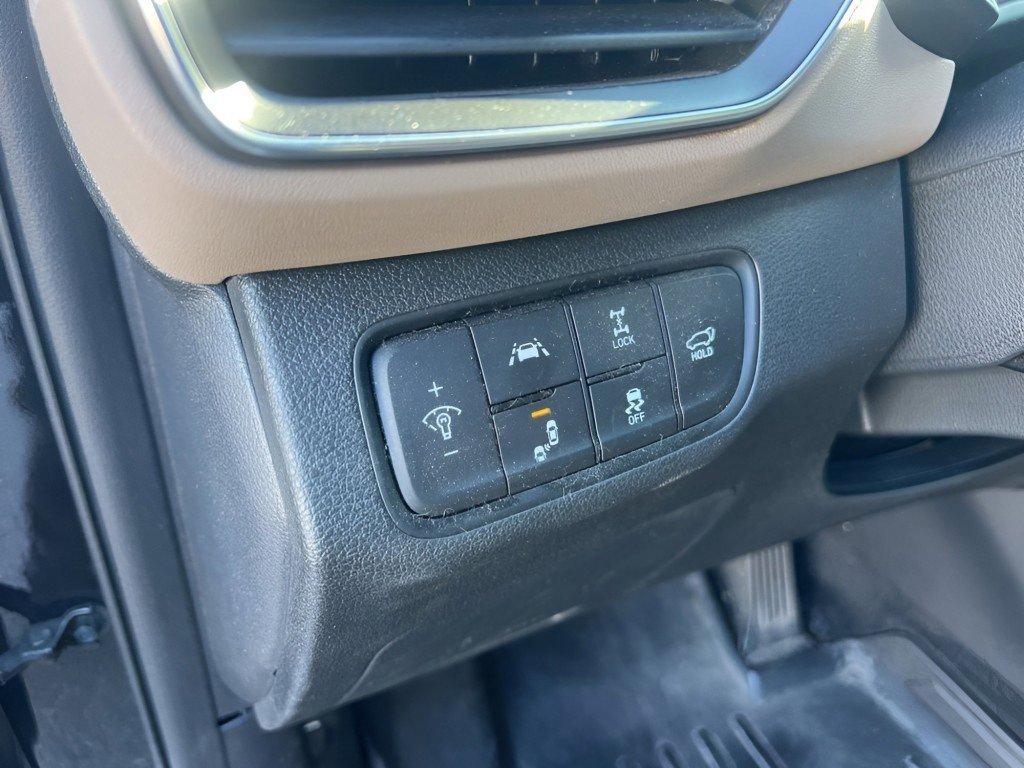 Used 2020 Hyundai Santa Fe Limited image 21