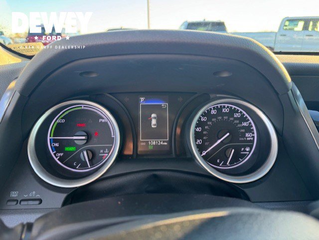 Used 2022 Toyota Camry LE image 14