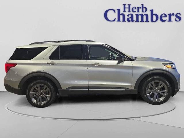 Certified 2023 Ford Explorer XLT w/ Equipment Group 202A AWD/4WD image 11