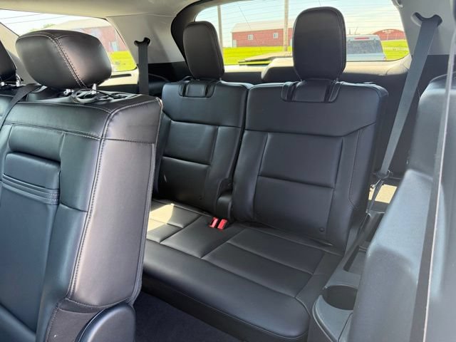 Certified 2023 Ford Explorer XLT w/ Equipment Group 202A AWD/4WD image 19
