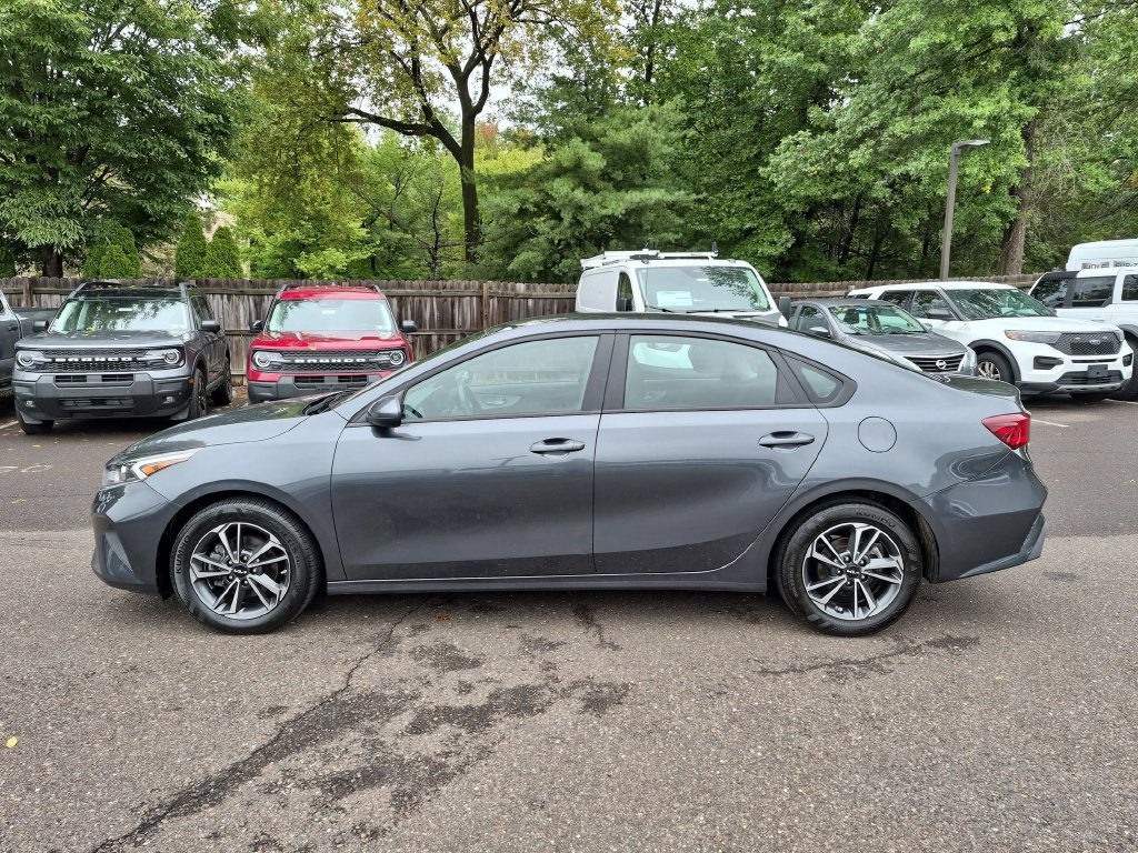 Used 2024 Kia Forte LXS FWD image 5