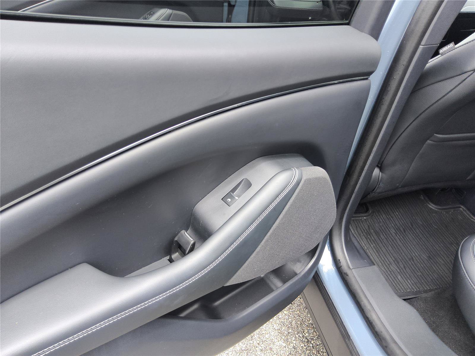 Certified 2024 Ford Mustang Mach-E Select RWD image 18