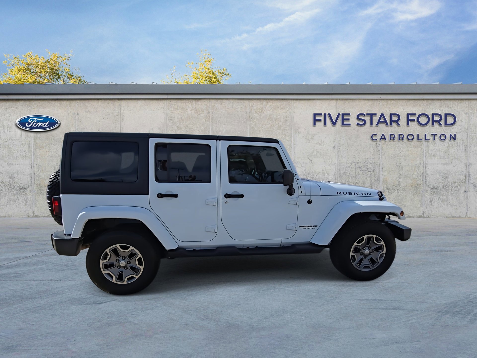 Used 2017 Jeep Wrangler Unlimited Rubicon w/ Connectivity Group image 6