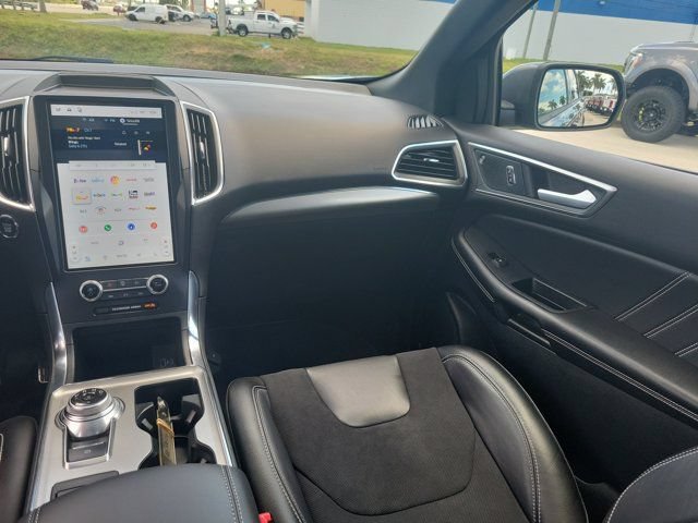 Certified 2024 Ford Edge ST w/ Equipment Group 401A AWD/4WD image 22