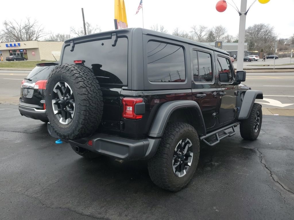 Used 2024 Jeep Wrangler Unlimited Rubicon 4xe image 4