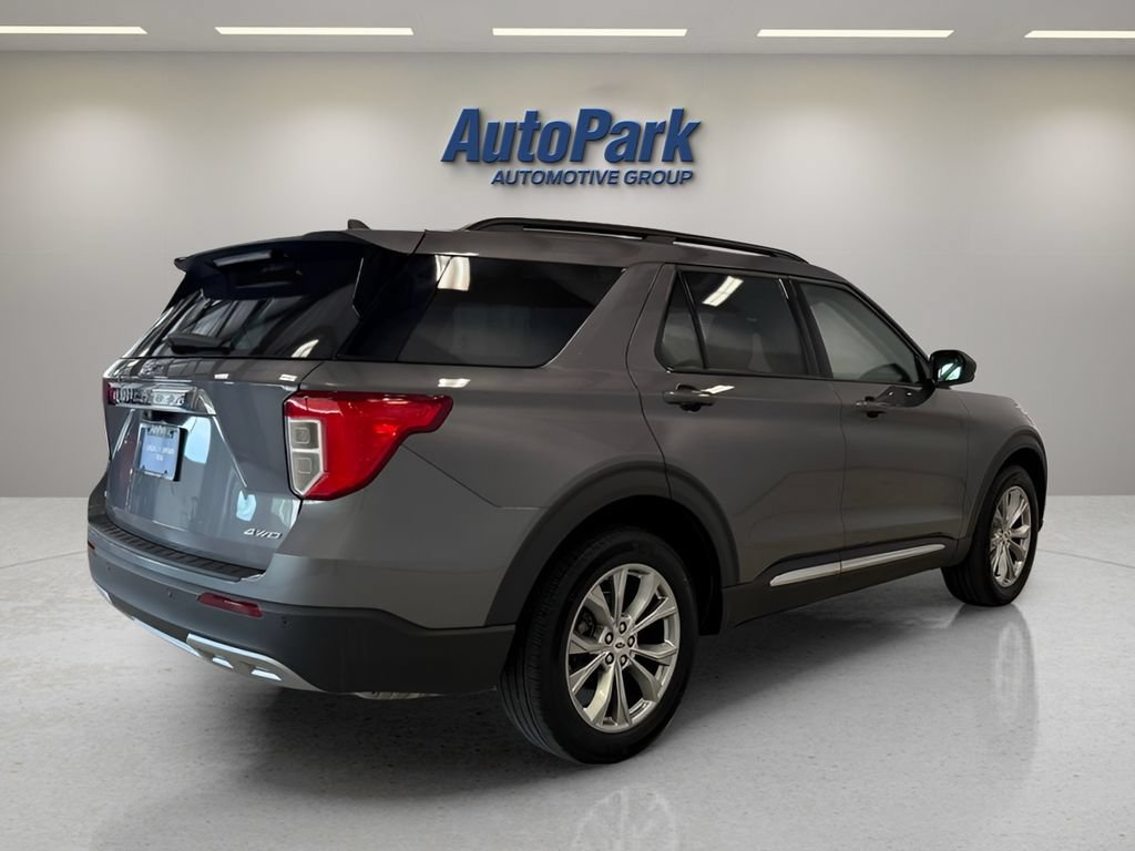 Certified 2023 Ford Explorer XLT w/ Equipment Group 202A AWD/4WD image 7