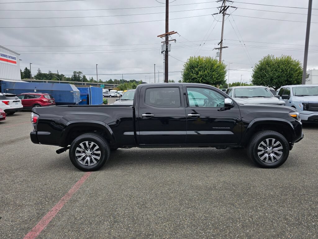 Used 2023 Toyota Tacoma Limited w/ Black Out Package (TMS) AWD/4WD image 7