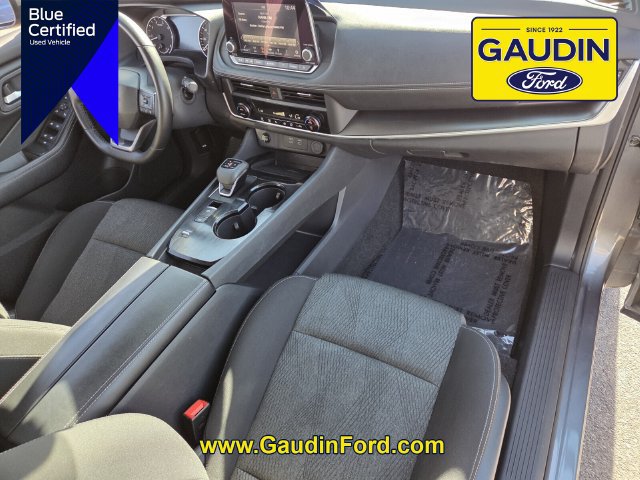 Used 2025 Nissan Rogue SV FWD image 17