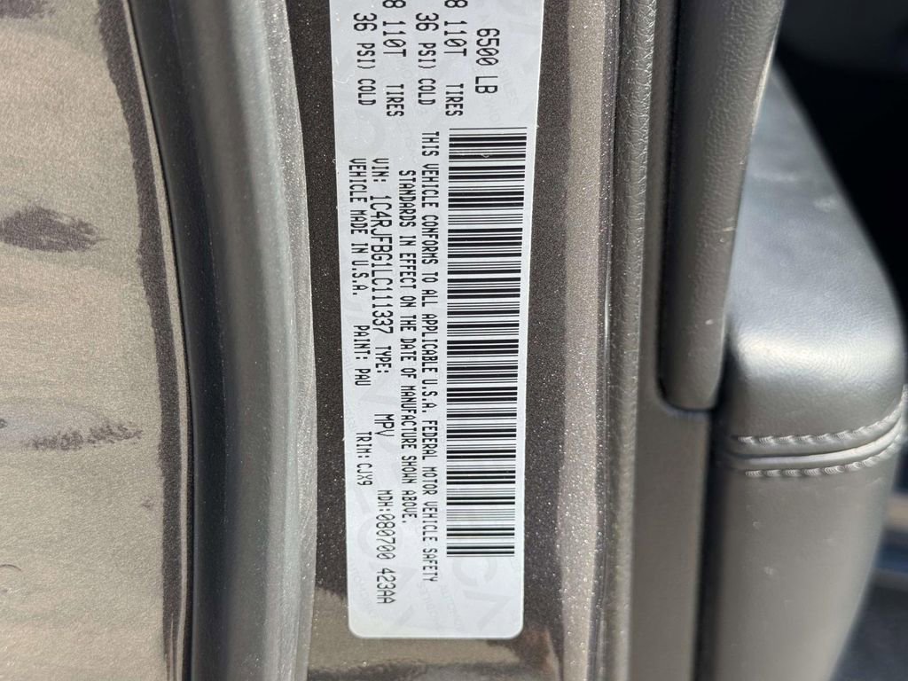 Used 2020 Jeep Grand Cherokee Limited AWD/4WD image 28