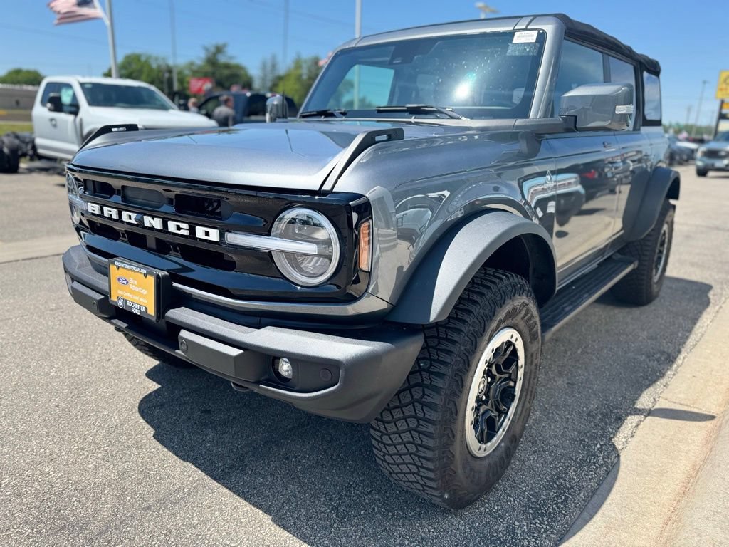 Certified 2022 Ford Bronco Outer Banks w/ Sasquatch Package AWD/4WD image 34