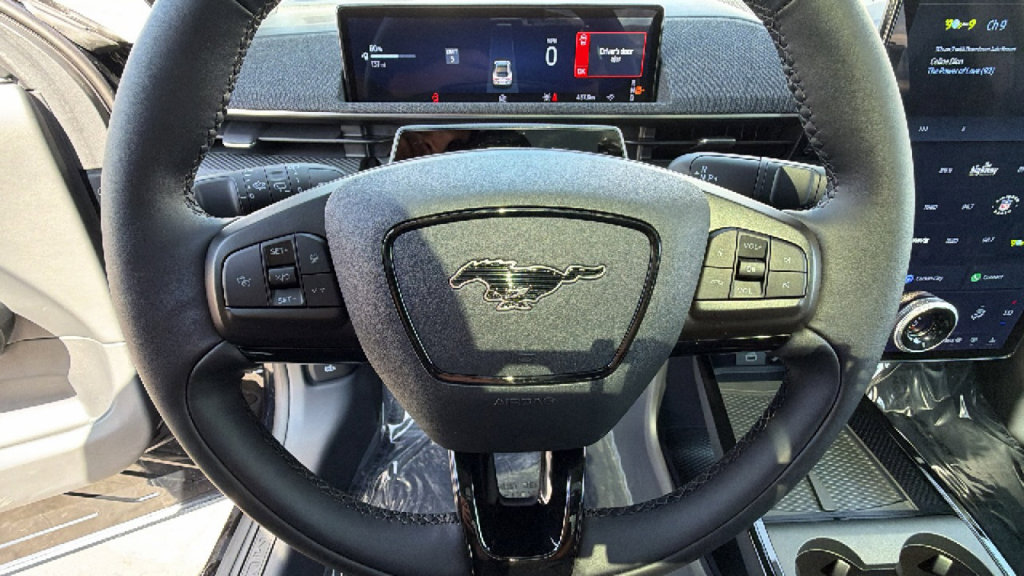 Certified 2026 Ford Mustang Mach-E Premium AWD/4WD image 18