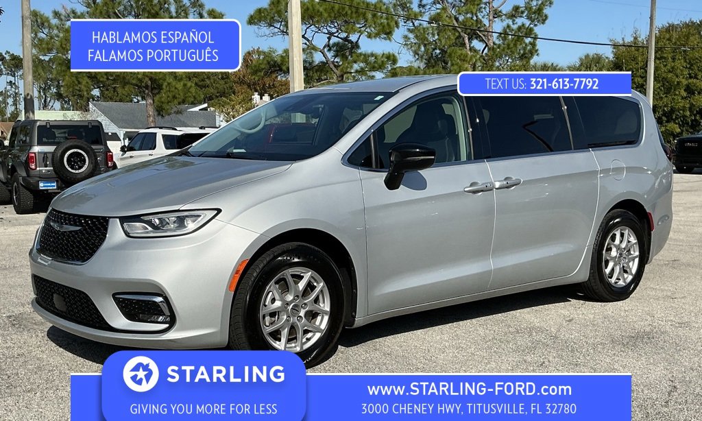 Used 2024 Chrysler Pacifica Touring-L image 1