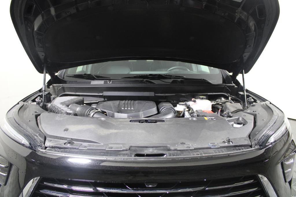 Used 2025 Buick Enclave Preferred image 7