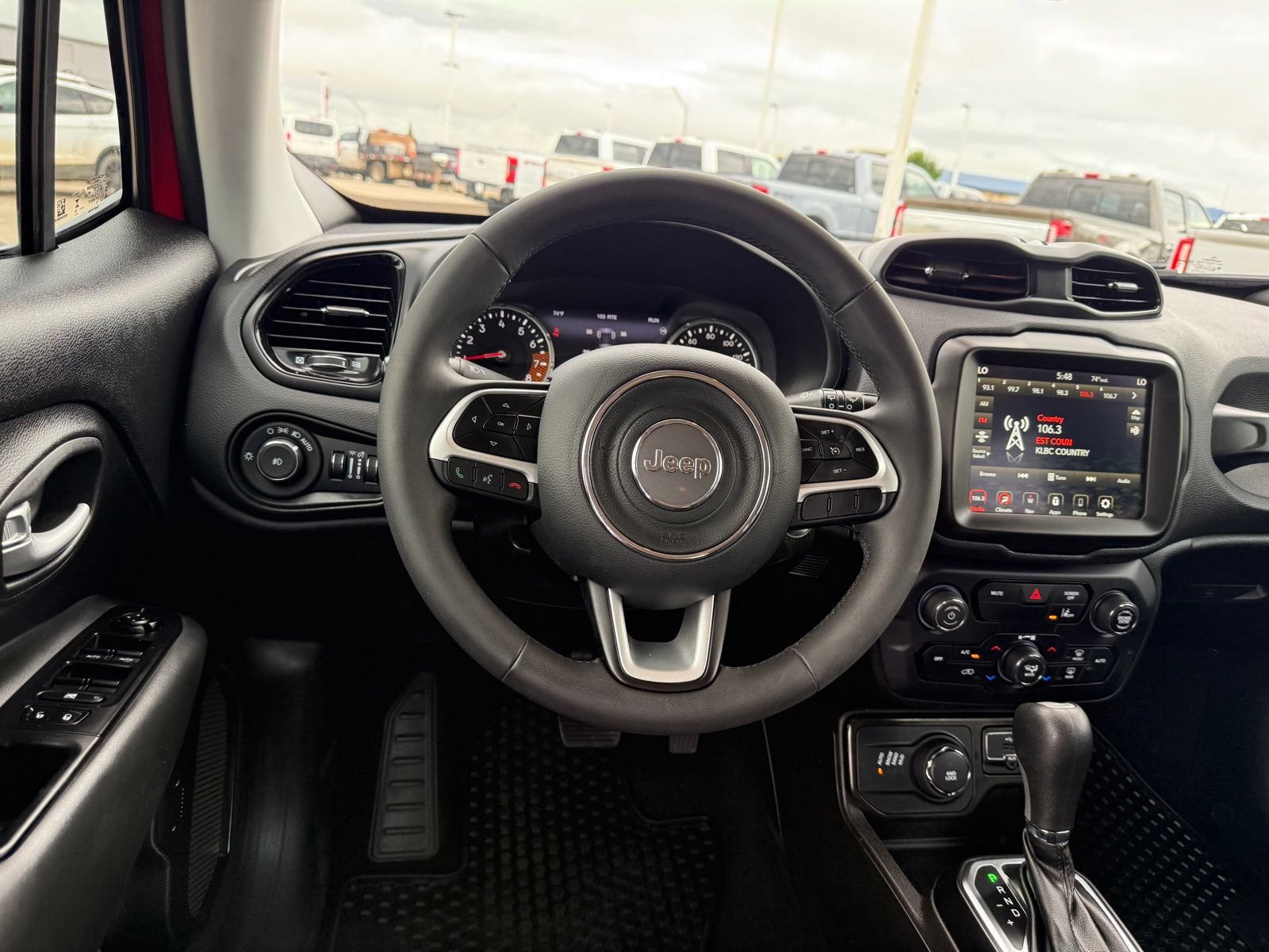 Used 2023 Jeep Renegade Altitude AWD/4WD image 12