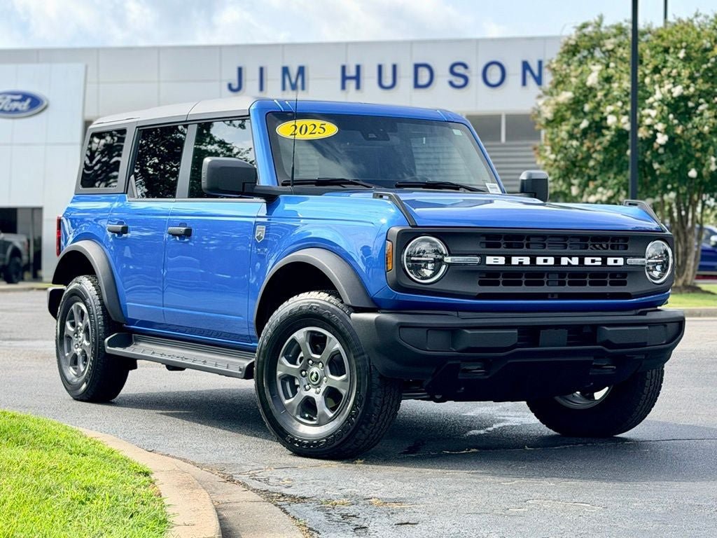 Certified 2025 Ford Bronco Big Bend AWD/4WD image 2