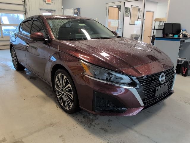Used 2023 Nissan Altima 2.5 SL AWD/4WD image 7