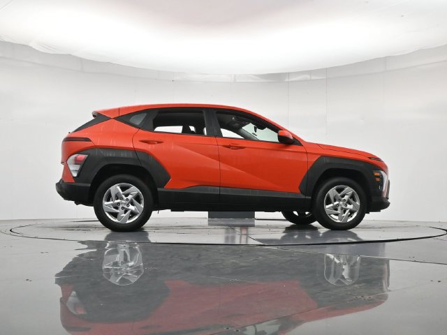 Used 2025 Hyundai Kona SE AWD/4WD image 30