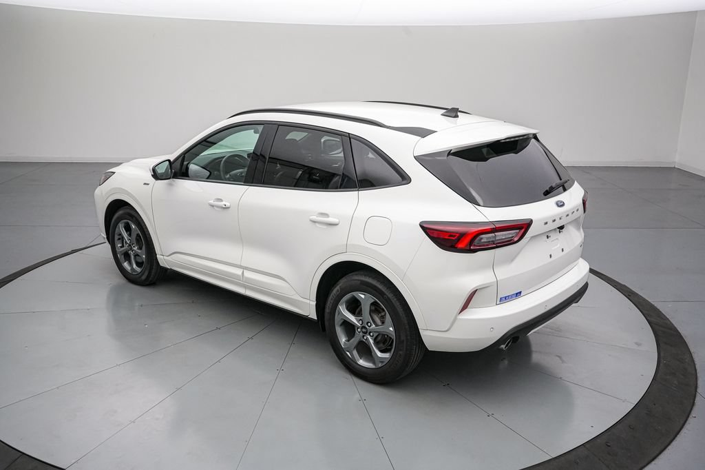Certified 2023 Ford Escape ST-Line Select w/ Tech Pack #2 AWD/4WD image 6