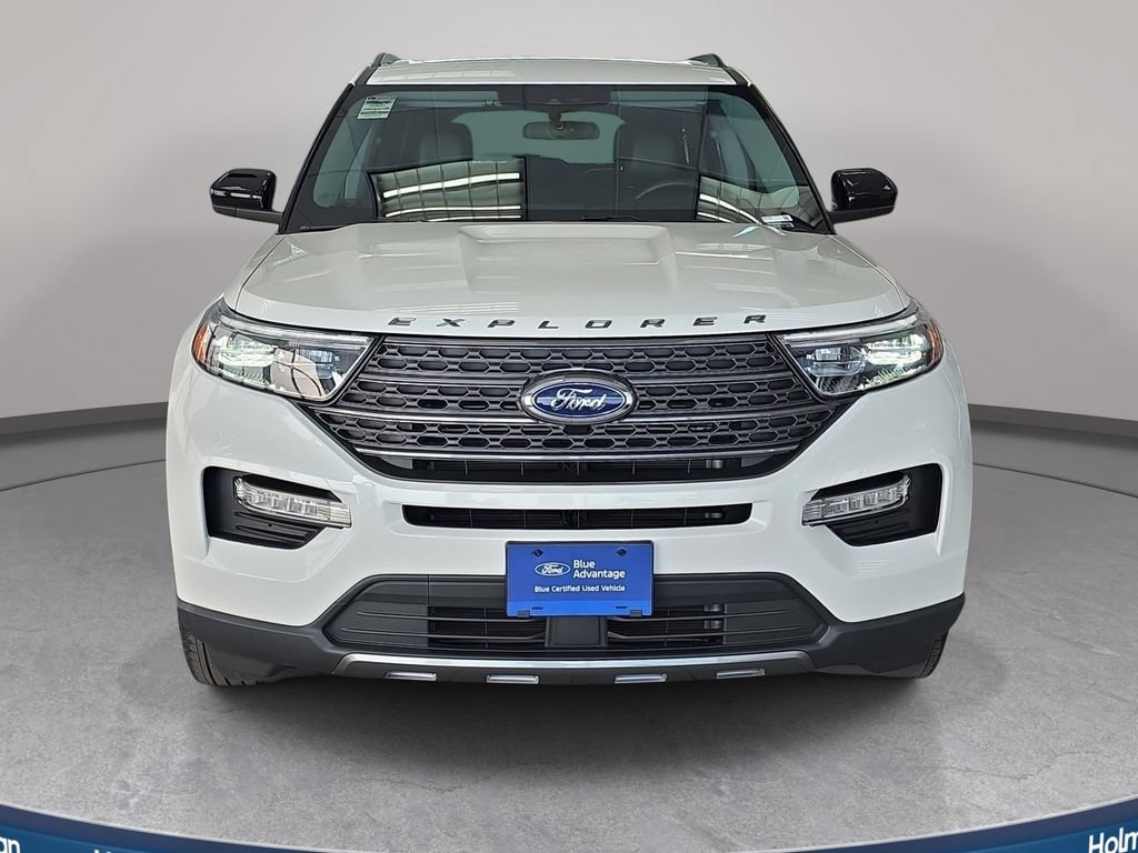 Certified 2023 Ford Explorer XLT w/ Equipment Group 202A AWD/4WD image 2