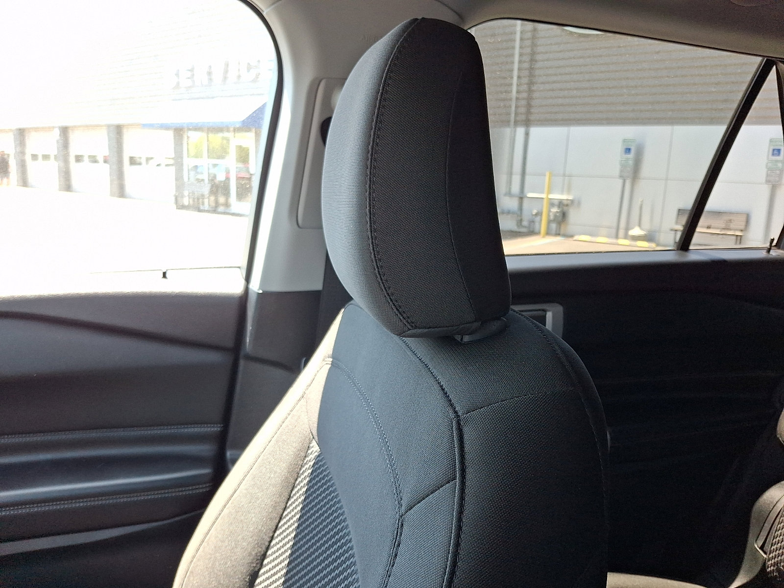 Certified 2024 Ford Explorer XLT AWD/4WD image 17