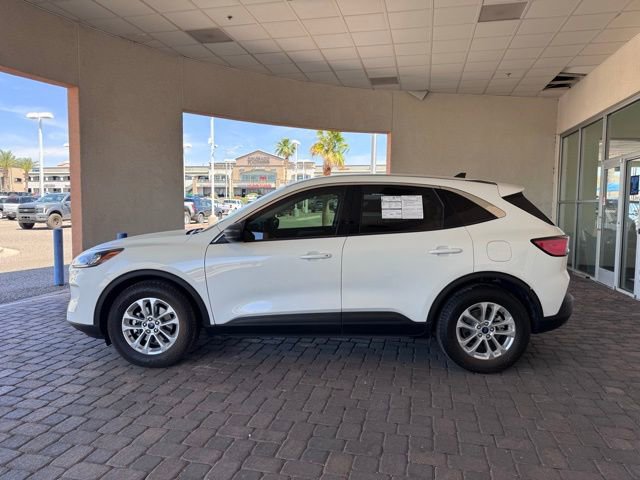Certified 2022 Ford Escape SE FWD image 2