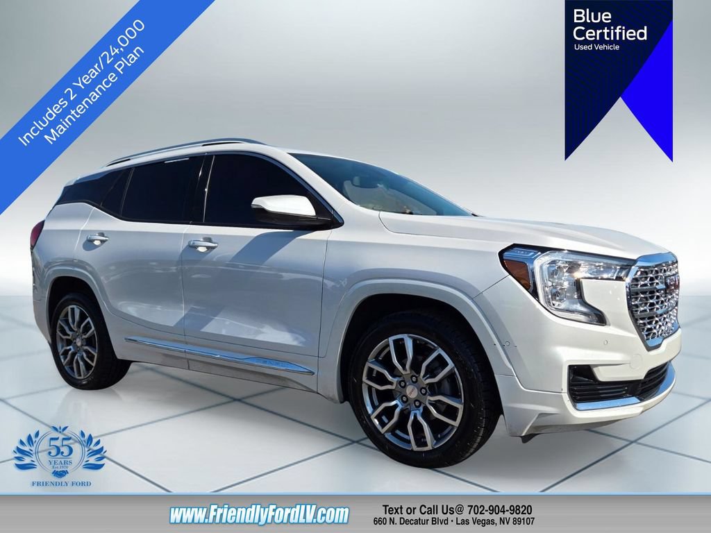 Used 2022 GMC Terrain Denali w/ Denali Premium Package AWD/4WD image 1