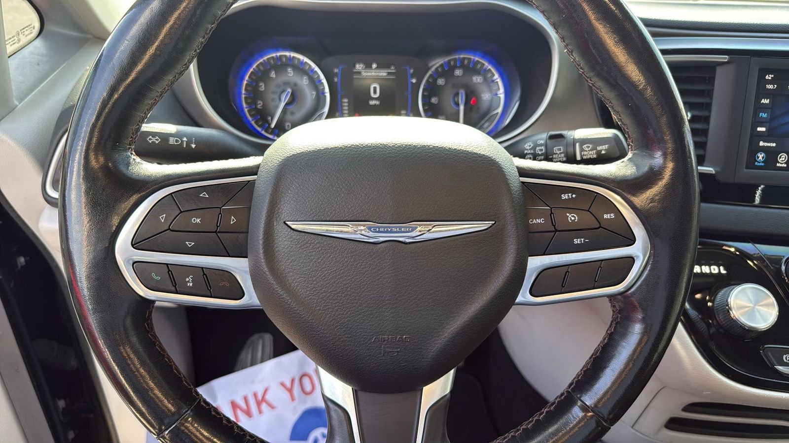 Used 2020 Chrysler Pacifica Touring-L FWD image 15