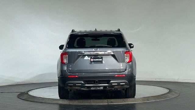 Certified 2022 Ford Explorer XLT w/ Equipment Group 202A AWD/4WD image 8