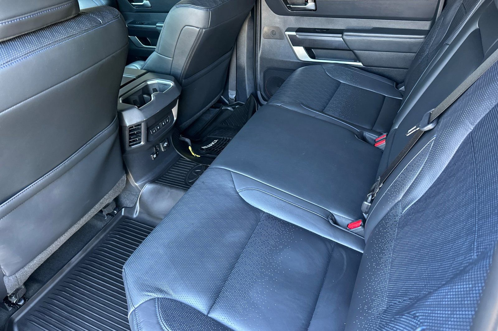 Used 2023 Toyota Tundra Platinum AWD/4WD image 14