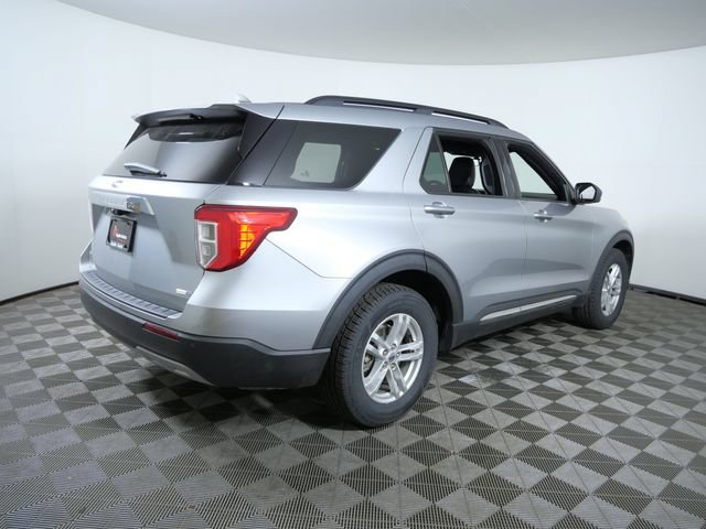 Certified 2020 Ford Explorer XLT w/ Equipment Group 202A AWD/4WD image 6