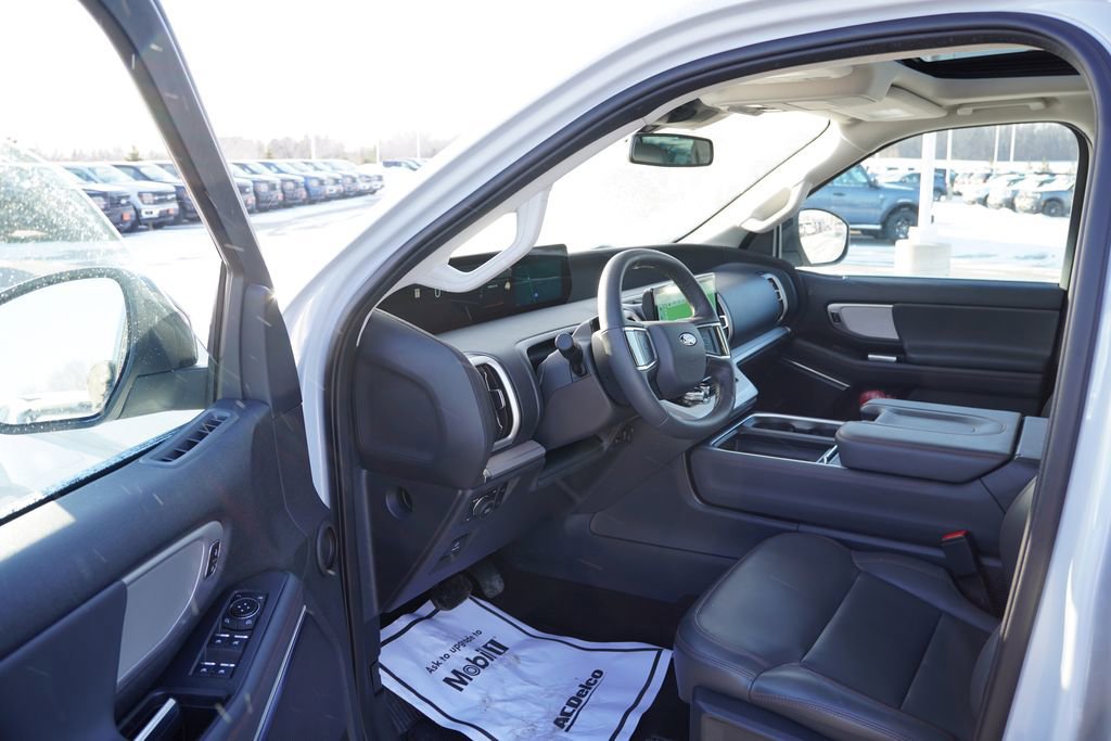 Certified 2025 Ford Expedition Max Active image 16