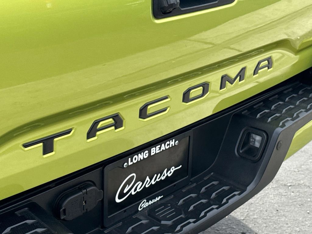 Used 2023 Toyota Tacoma TRD Sport w/ TRD Premium Sport Package AWD/4WD image 9