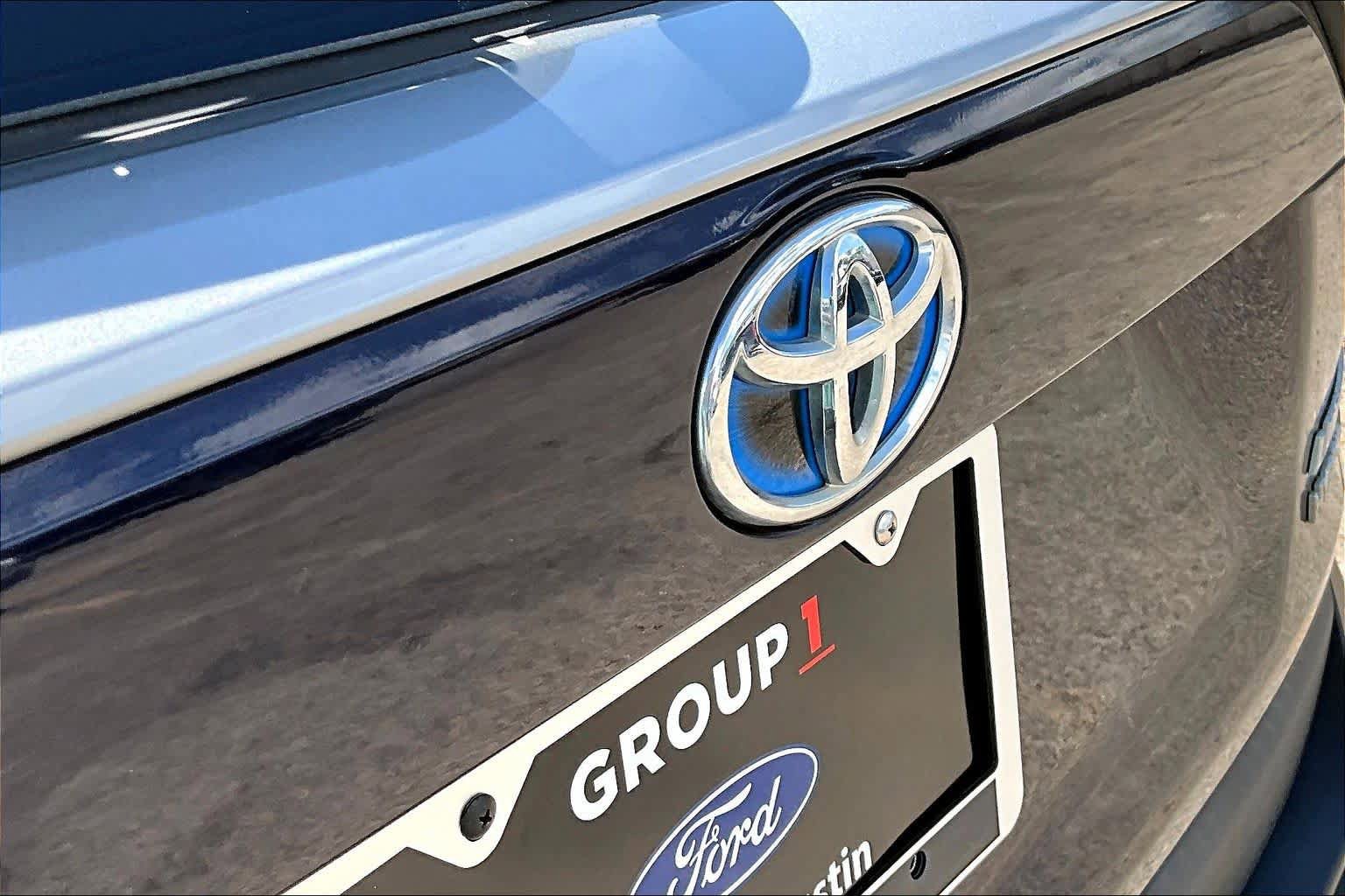 Used 2020 Toyota RAV4 Limited w/ Limited Grade Weather Package AWD/4WD image 31