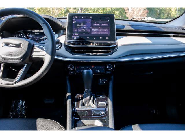 Used 2023 Jeep Compass Limited AWD/4WD image 15