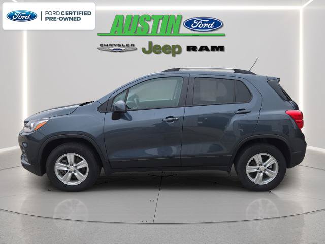 Used 2022 Chevrolet Trax LT w/ LT Convenience Package AWD/4WD image 2