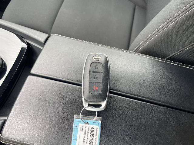 Used 2024 Nissan Rogue S AWD/4WD image 36