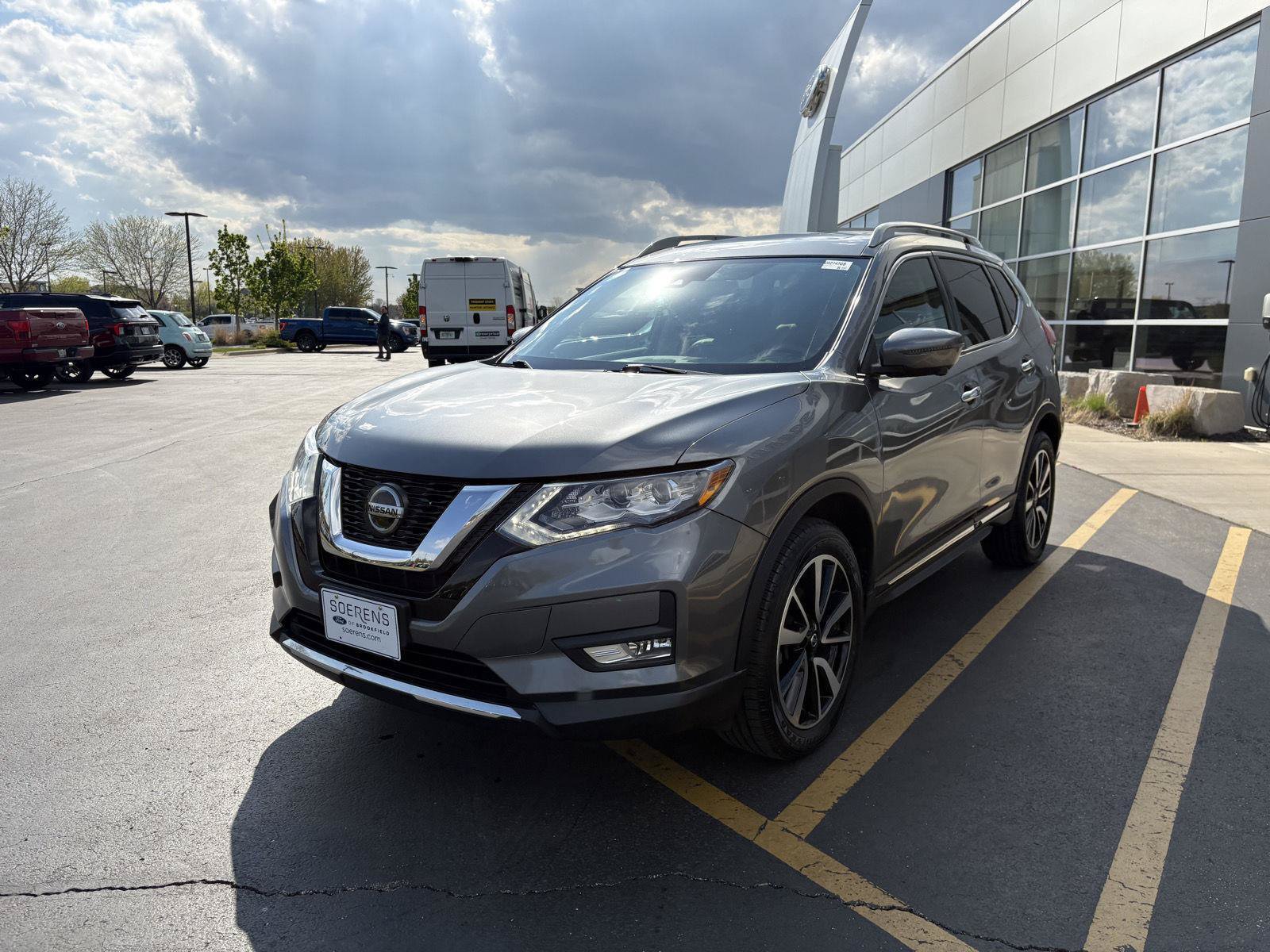 Used 2020 Nissan Rogue SL w/ Premium Package AWD/4WD image 3