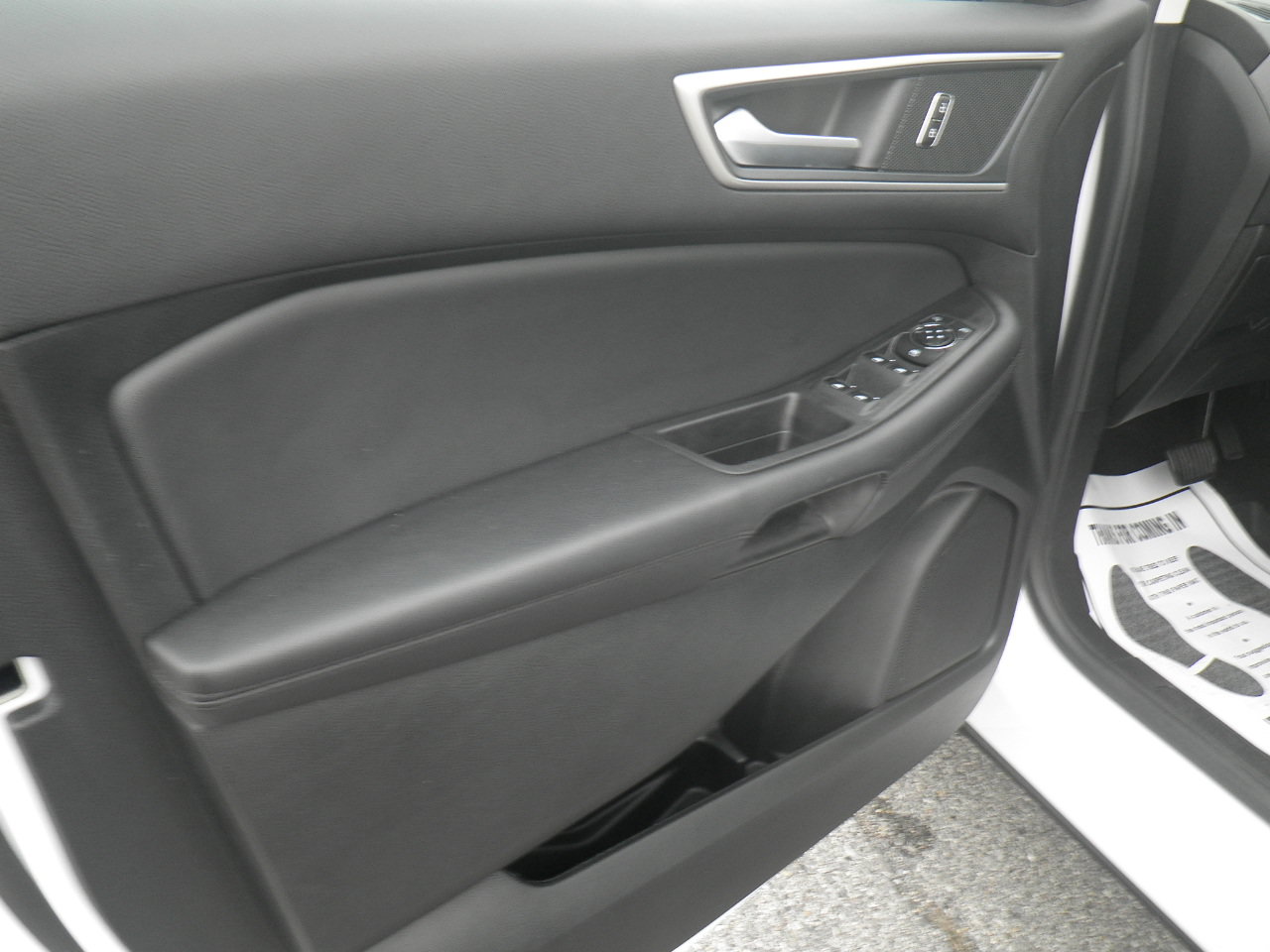 Certified 2024 Ford Edge SEL w/ Convenience Package AWD/4WD image 14
