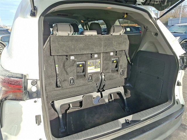 Used 2021 Toyota Sienna LE image 30