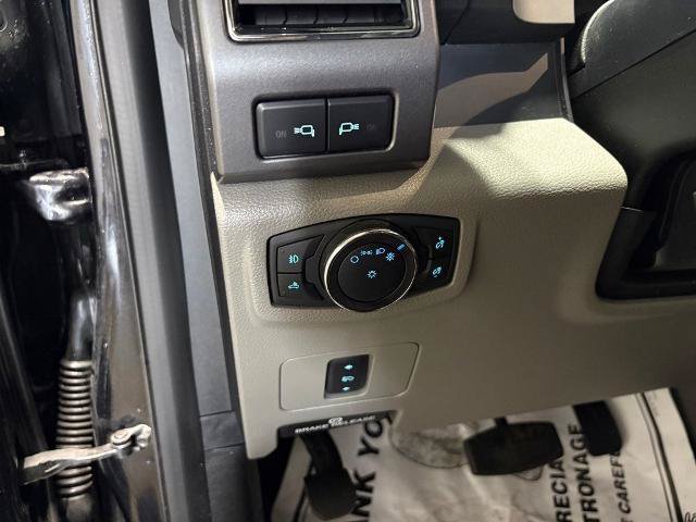 Certified 2019 Ford F250 XLT w/ XLT Premium Package AWD/4WD image 18