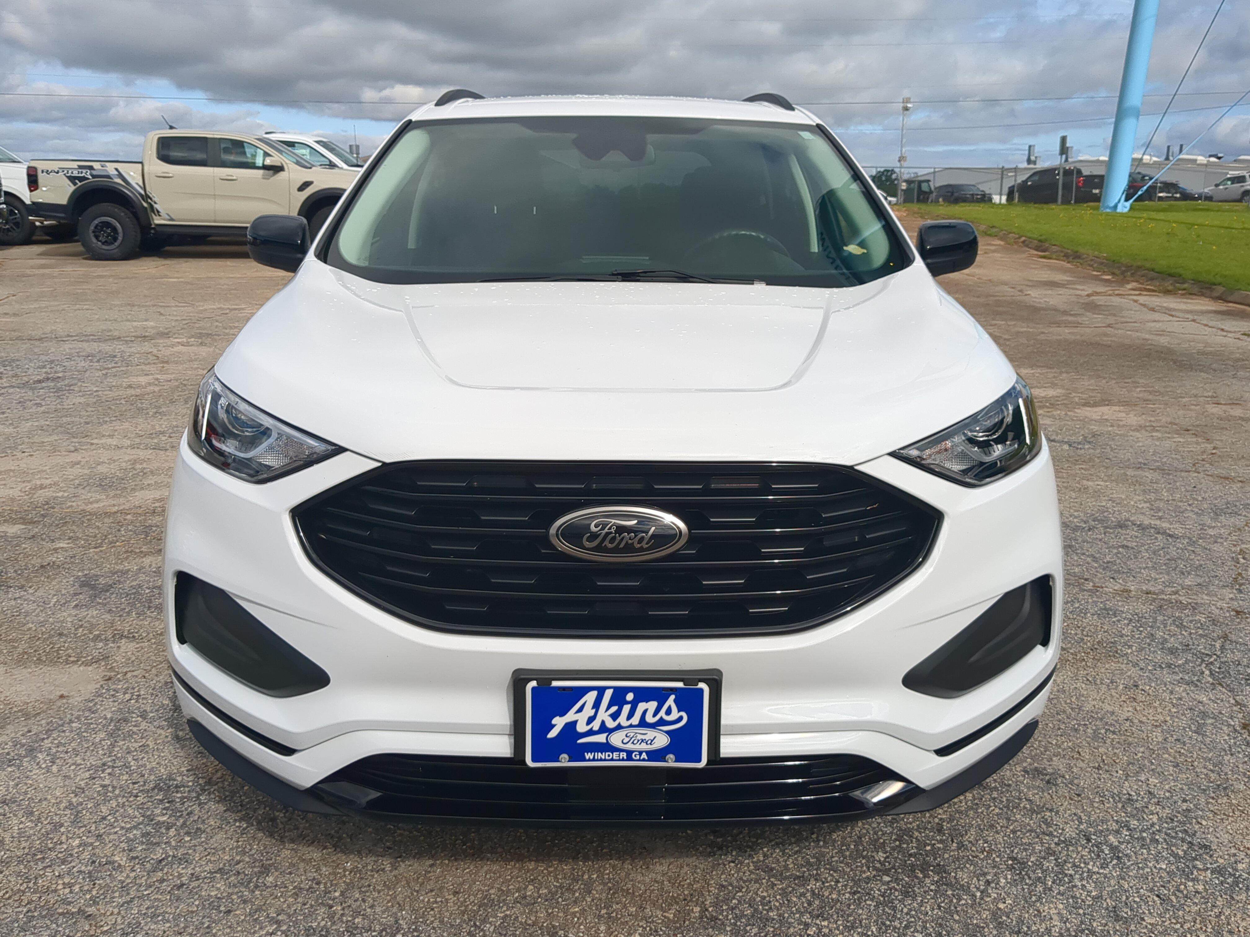 Certified 2024 Ford Edge SE w/ Black Appearance Package AWD/4WD image 7